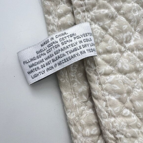 Shabby Chic Quilted Table Runner With Bunny Appliqués 14"x48" Beige With Pastel - Picture 7 of 10